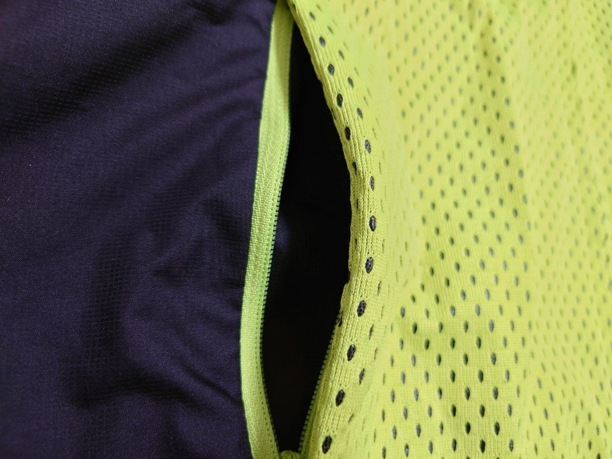 新品ATHLETA 蛍光イエローメッシュジャケット XL ATHLETA アスレタ ボンディングウインドジャケット Lサイズ 蛍光