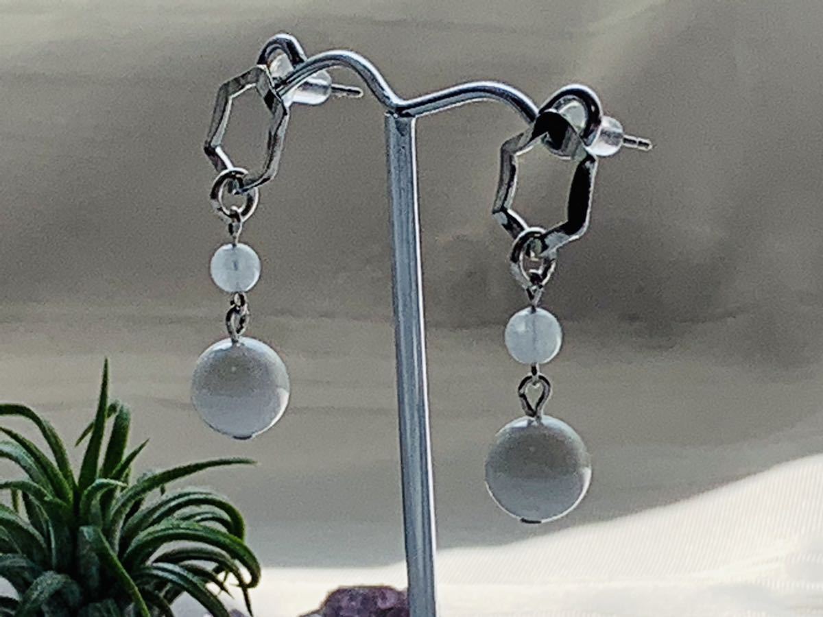  natural stone white shell & aquamarine Hexagon earrings ( earrings modification un- possible )(54) hand made earrings 