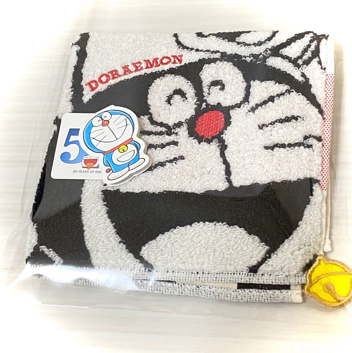 Paypayフリマ 新品 ドラえもん50周年限定 タオルハンカチ