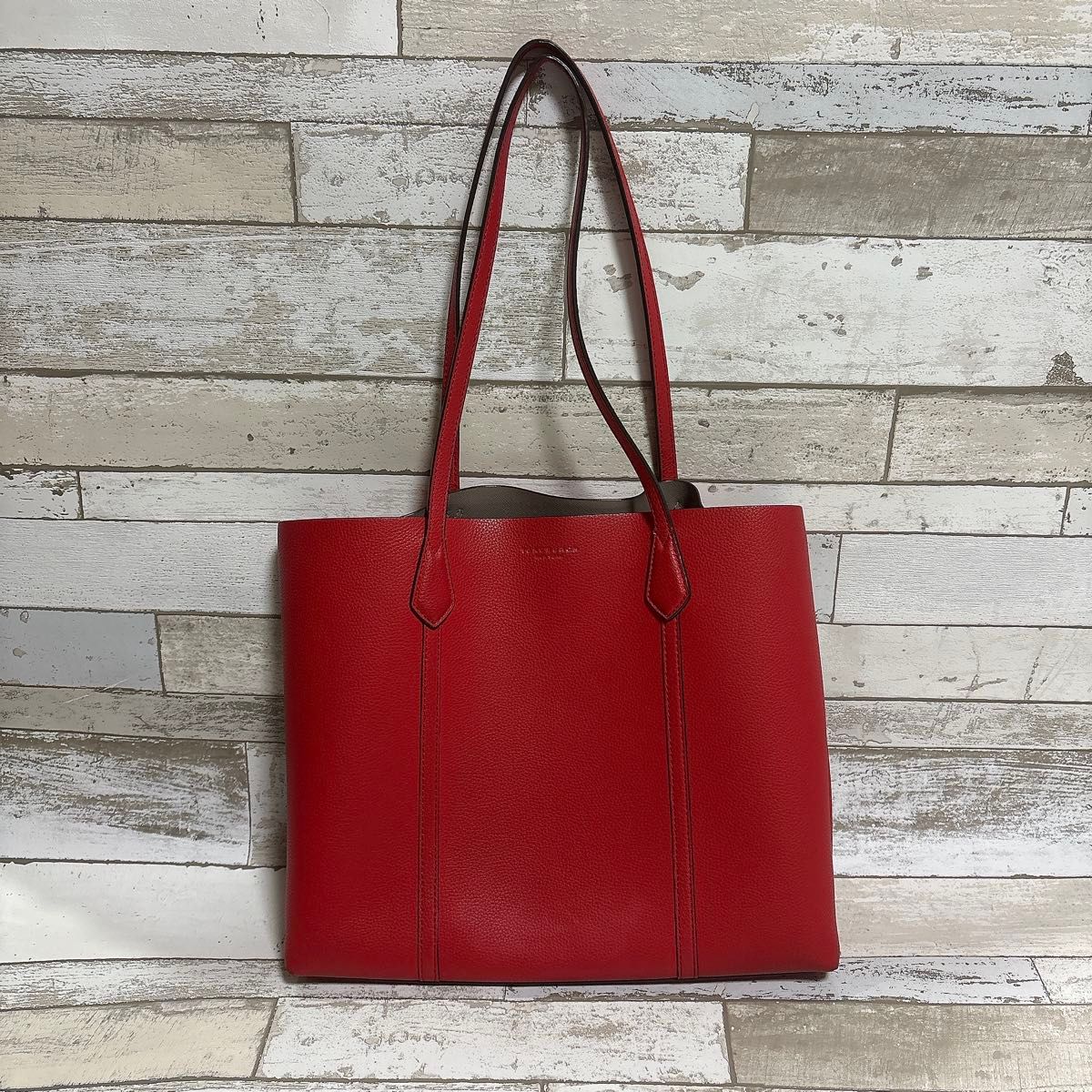 TORY BURCH トリーバーチ トートバッグ レッド キャンバス デカロゴ ToryBurch トリーバーチ トートバッグ レッド|Yahoo!フリマ(旧
