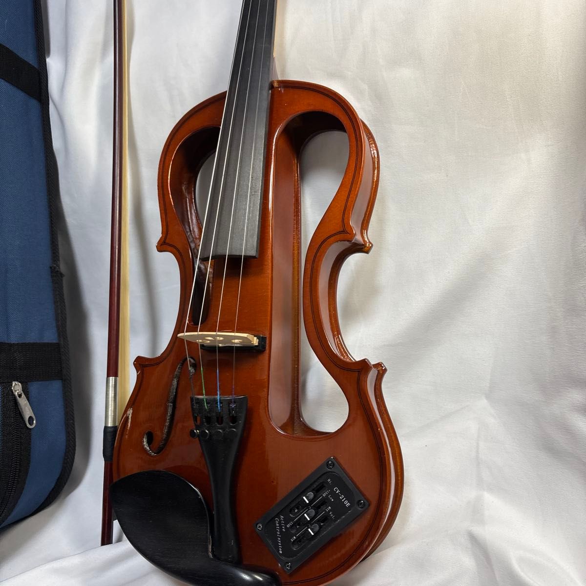 【美品】ハルシュタット エレキバイオリン CV-210E 4/4 付属品あり Hallstatt CV-210E 4/4 エレキ バイオリン ヴァイオリン