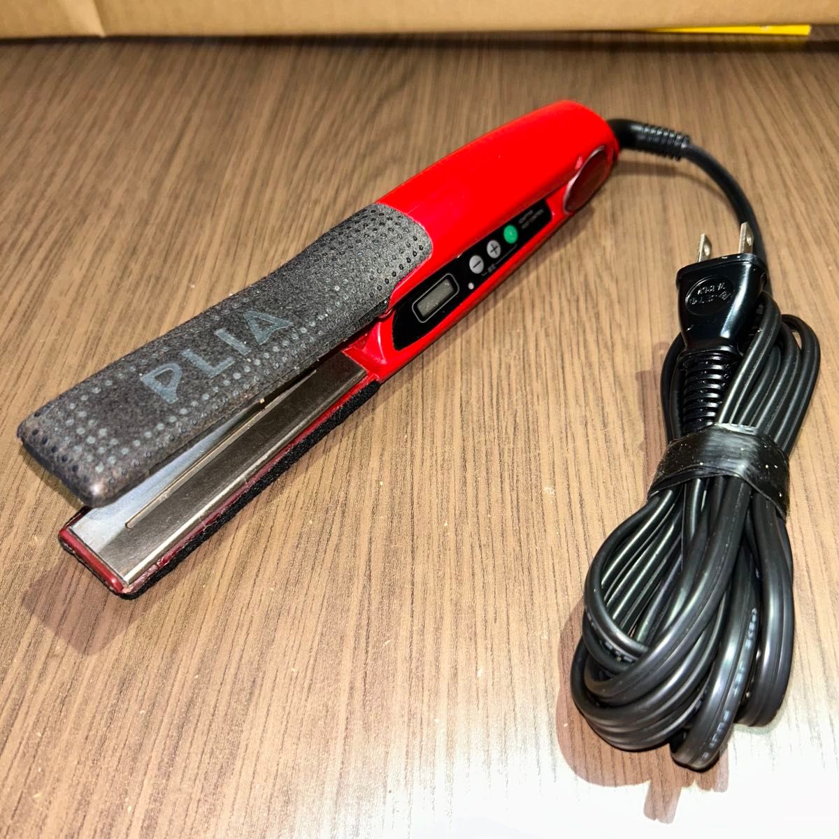 PLIA プライア ルベル ストレートアイロン 訳あり PLIA プライア ルベル ストレートアイロン 訳あり|Yahoo!フリマ
