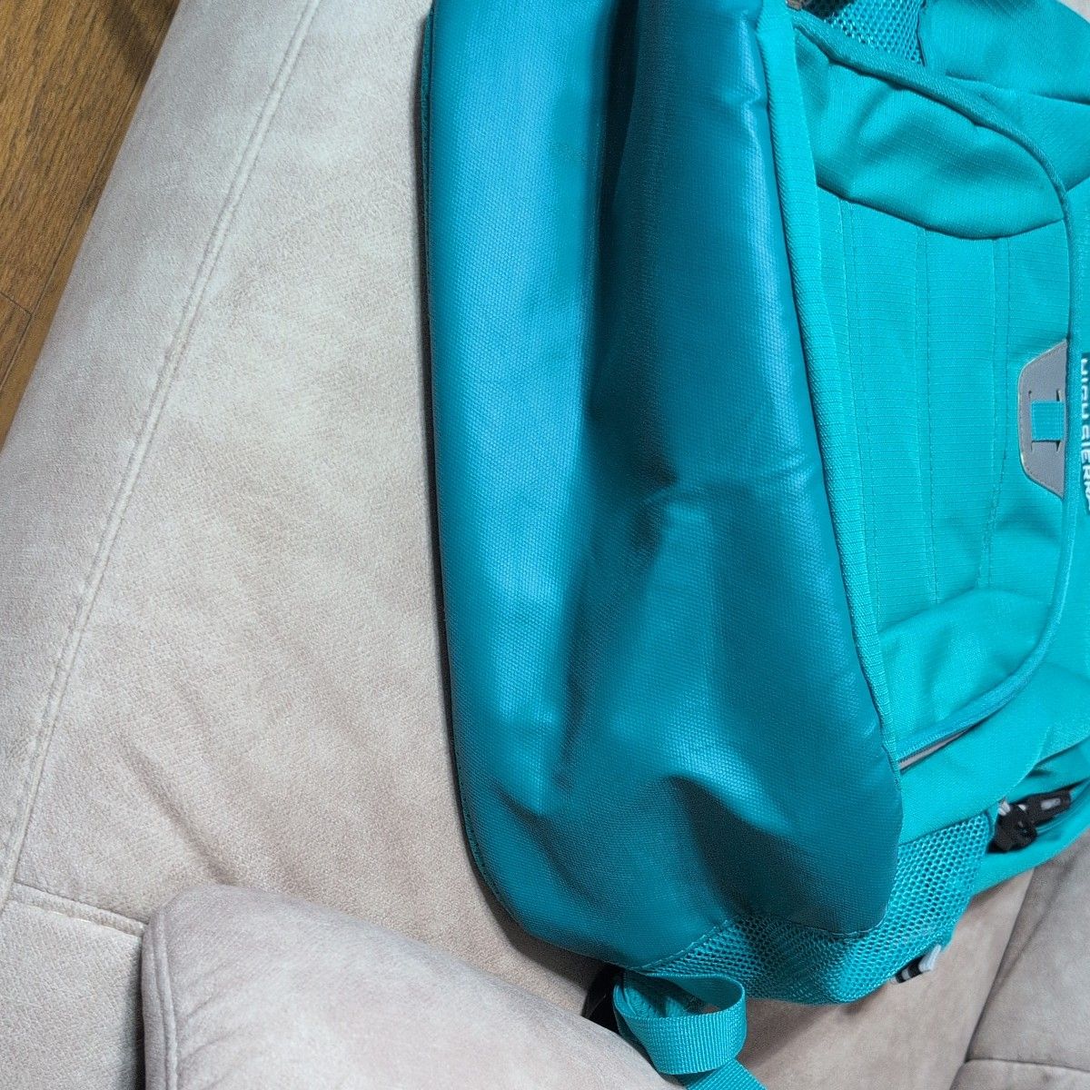 High Sierra ハイシェラ バックパック リュック ターコイズブルー