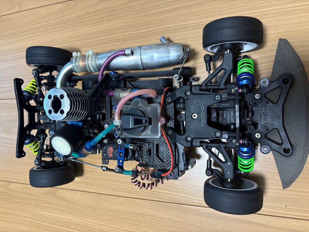 1/10エンジンRCカー 京商V-ONERRR 中古 京商 V-ONE RRR エンジンRCカー 中古(1/10スケール 4WD