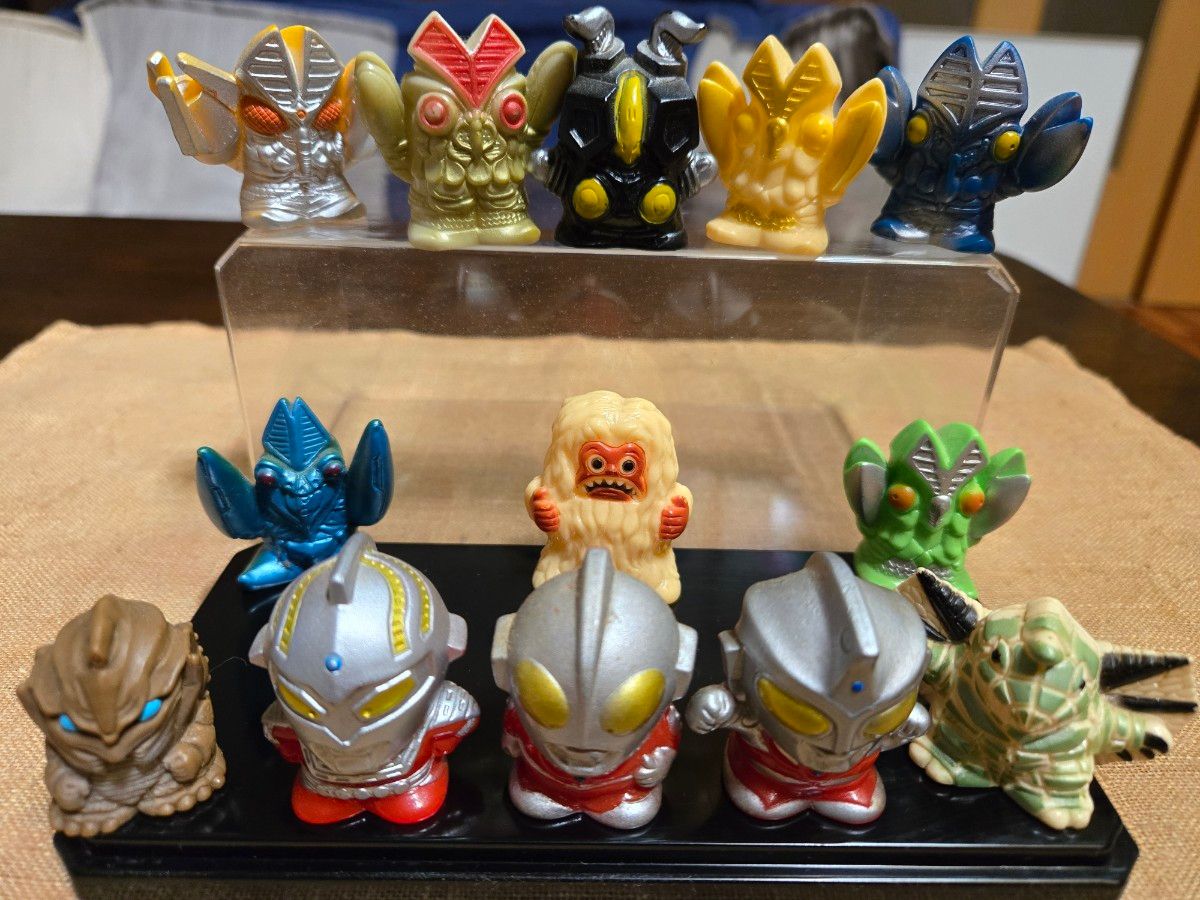 ウルトラマン・怪獣シリーズ ソフビ指人形フィギュア大量まとめ売り【希少】 ウルトラマン指人形 怪獣 宇宙人 ソフビフィギュア13体まとめ
