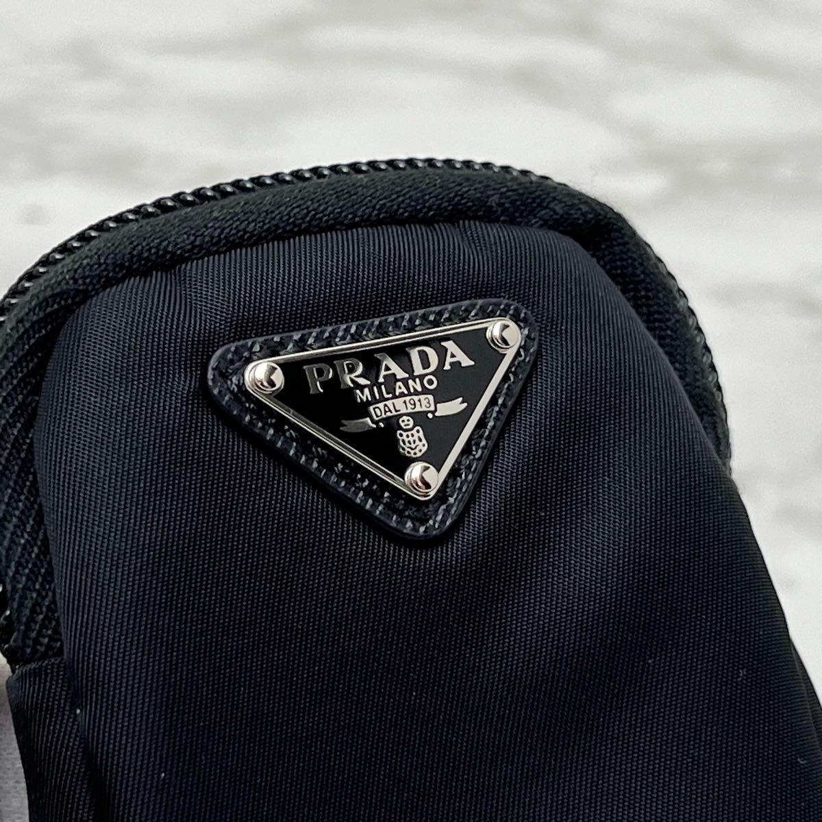 最終値下げ!!PRADA re-Nylon ミニポーチ ブラック プラダ Re-Nylon ミニポーチ ブラック PRADA ポーチ|Yahoo
