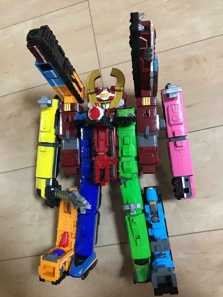 Paypayフリマ 烈車戦隊トッキュウジャー Dx超トッキュウオー Paypayフリマ 烈車戦隊トッキュウジャー Dx超トッキュウオー