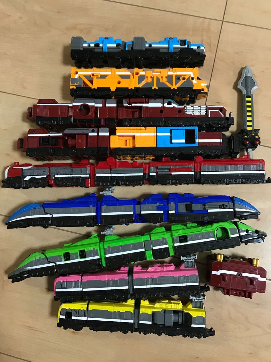 Paypayフリマ 烈車戦隊トッキュウジャー Dx超トッキュウオー Paypayフリマ 烈車戦隊トッキュウジャー Dx超トッキュウオー