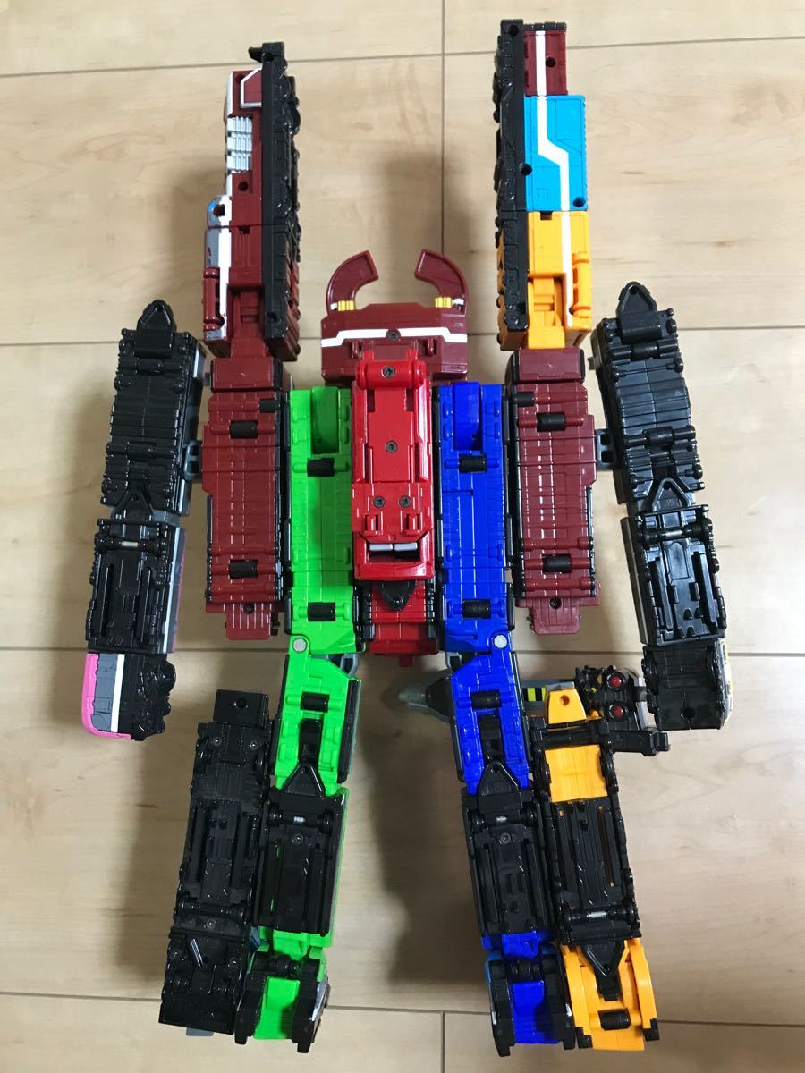 Paypayフリマ 烈車戦隊トッキュウジャー Dx超トッキュウオー Paypayフリマ 烈車戦隊トッキュウジャー Dx超トッキュウオー