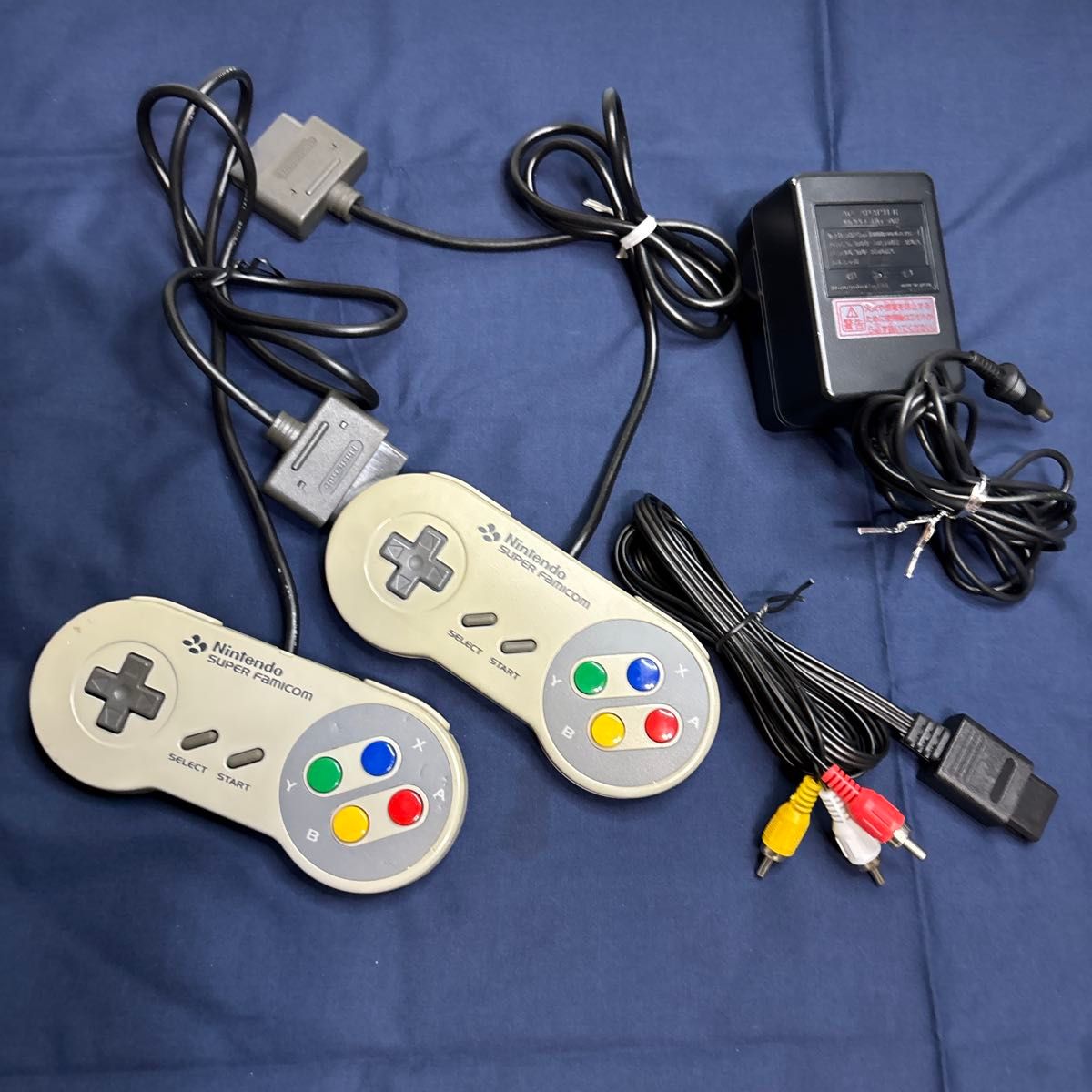 【動作確認済み!】スーパーファミコン 本体ソフト8本セット スーパーファミコン本体とソフト8本セット 【動作確認済み