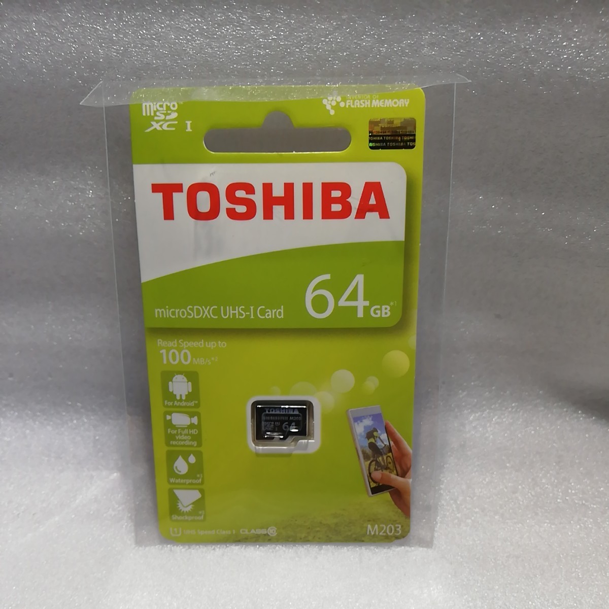 東芝 microSDカード 64GB　100MB/S UHS-1