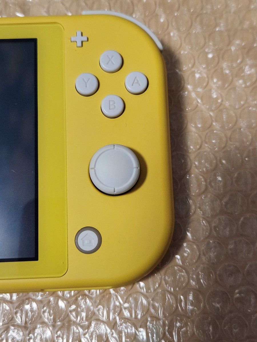 ニンテンドースイッチ ライト イエロー 本体+ 充電器 Nintendo Switch Lite ニンテンドースイッチライト イエロー
