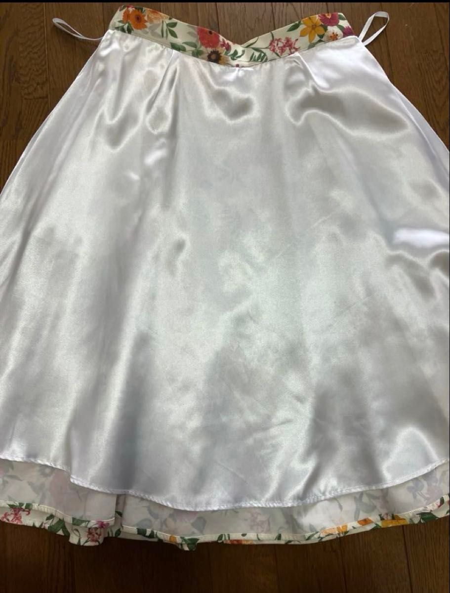 s アプワイザーリッシェ サイズ2 花柄スカート アプワイザーリッシェ サイズ2 花柄スカート ポケット付き 新品
