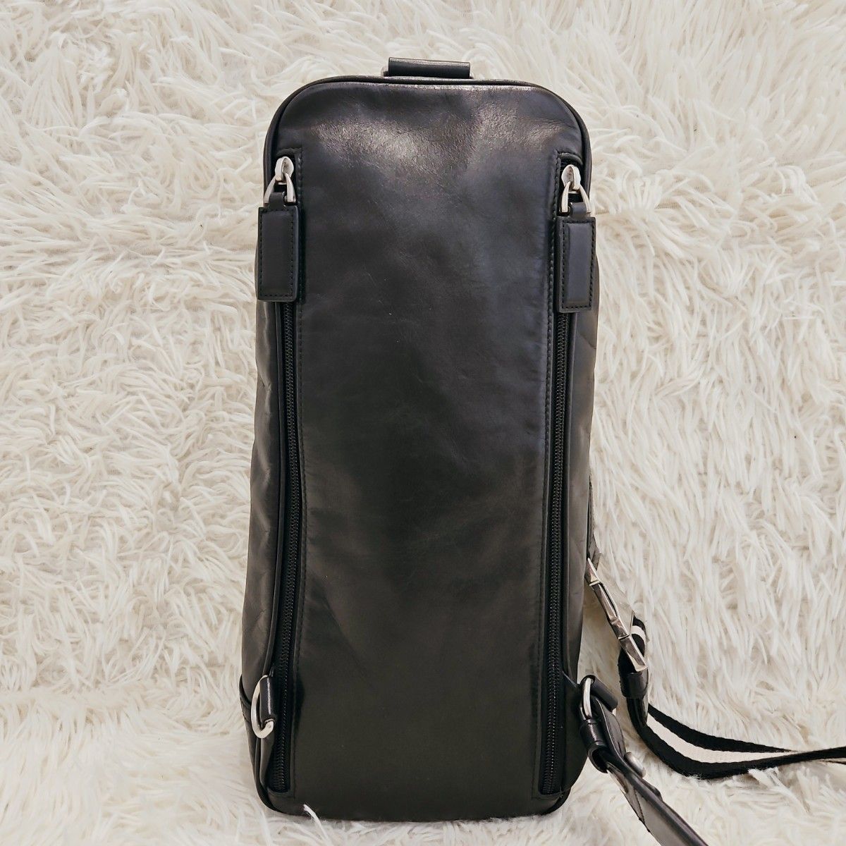 ★BALLY★クロスボディバッグ☆正規品・安全発送☆ 美品 BALLYバリー ボディバッグ クロスボディ レザー ストライプ