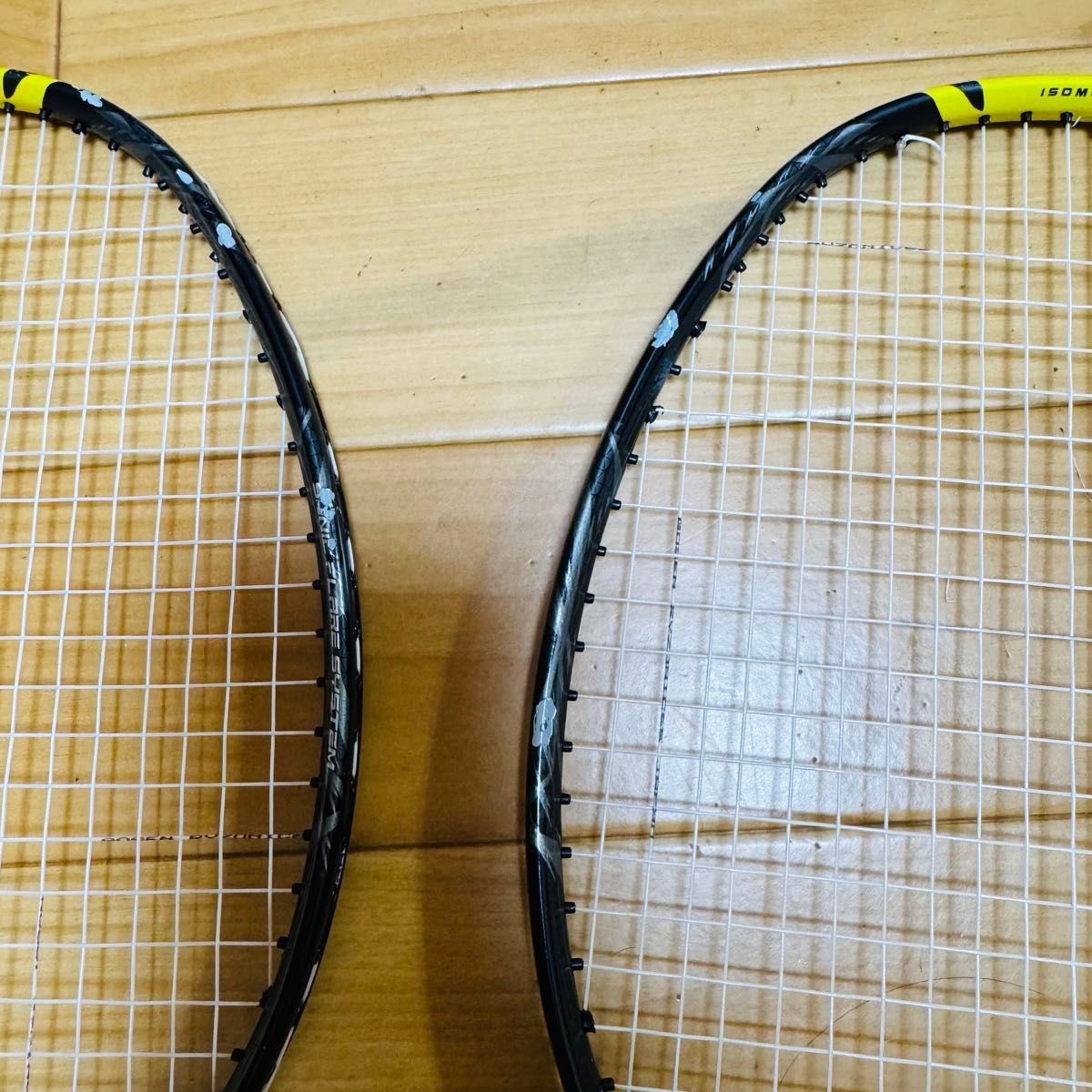 ナノフレア1000Z 4UG6 極美品 ヨネックス ナノフレア1000Z 4UG6 2本セット YONEX バドミントン