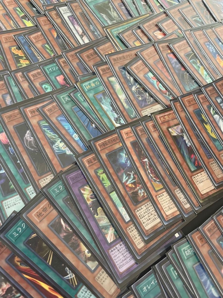 遊戯王 初期 まとめ売り 200枚以上 遊戯王 初期 まとめ売り 約200枚以上|Yahoo!フリマ(旧PayPay