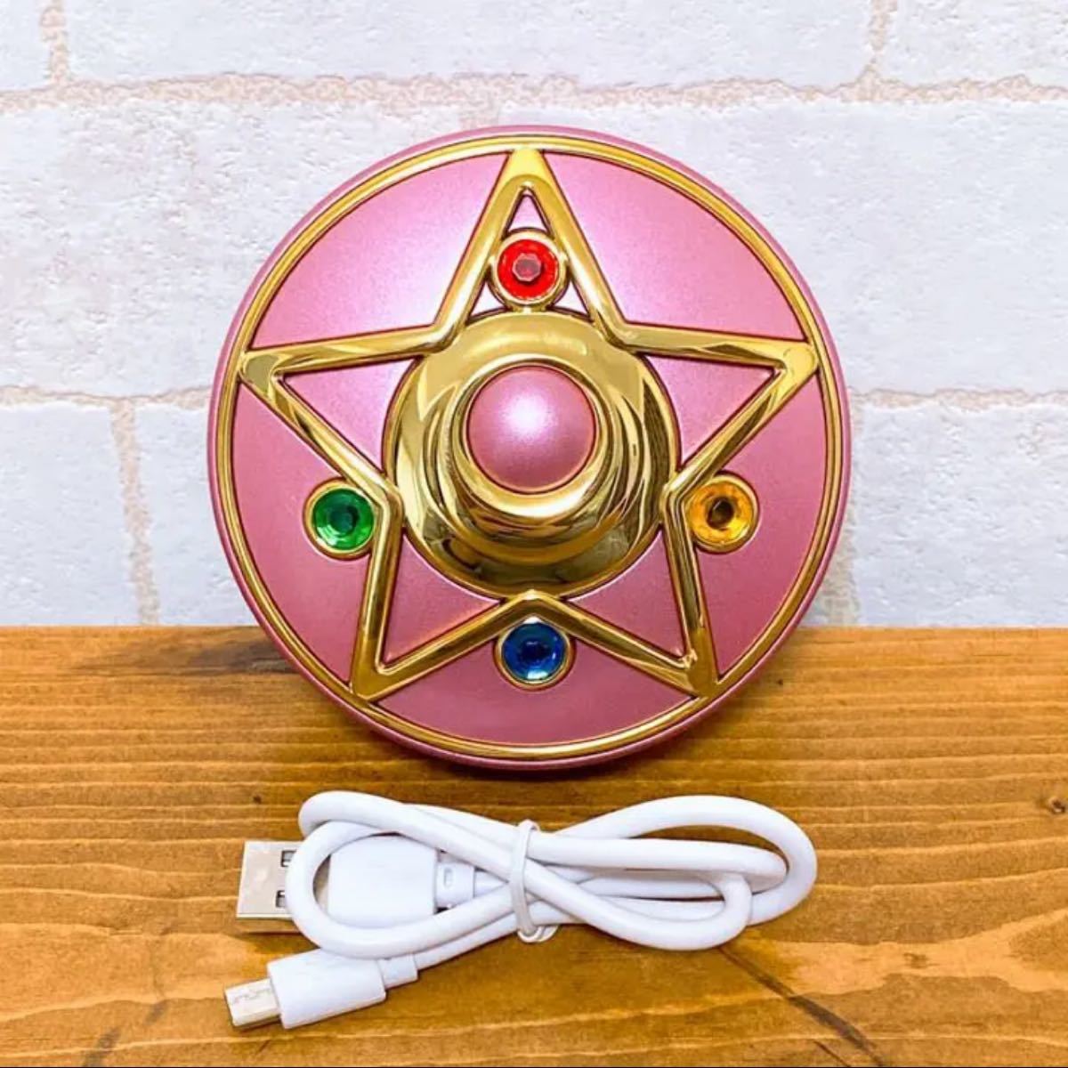 新品 セーラームーン コンパクト モバイルバッテリー|Yahoo 新品 セーラームーン コンパクト モバイルバッテリー|Yahoo