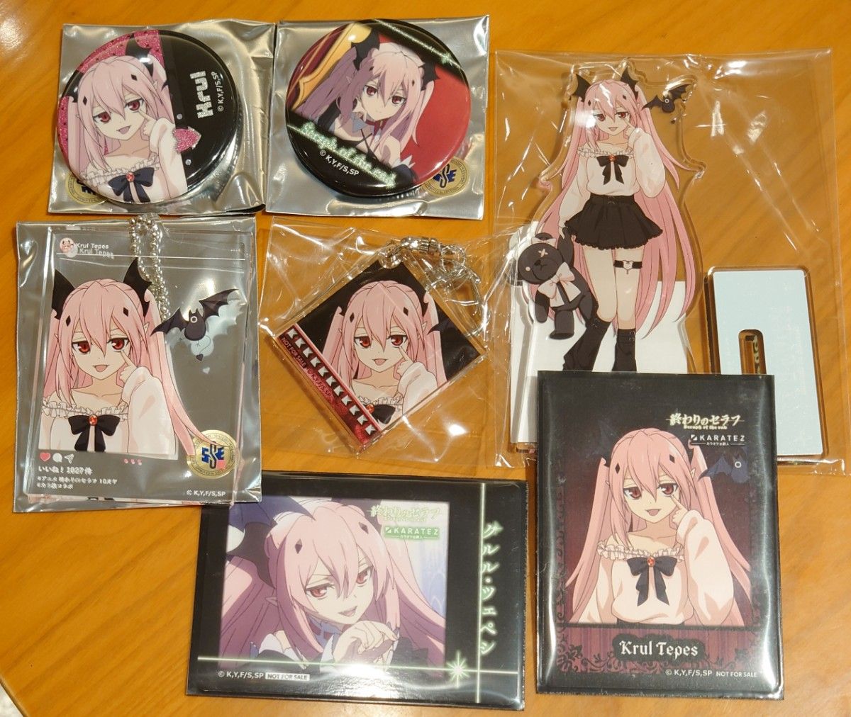 終わりのセラフ カラオケの鉄人 カラ鉄 クルル 缶バッジ