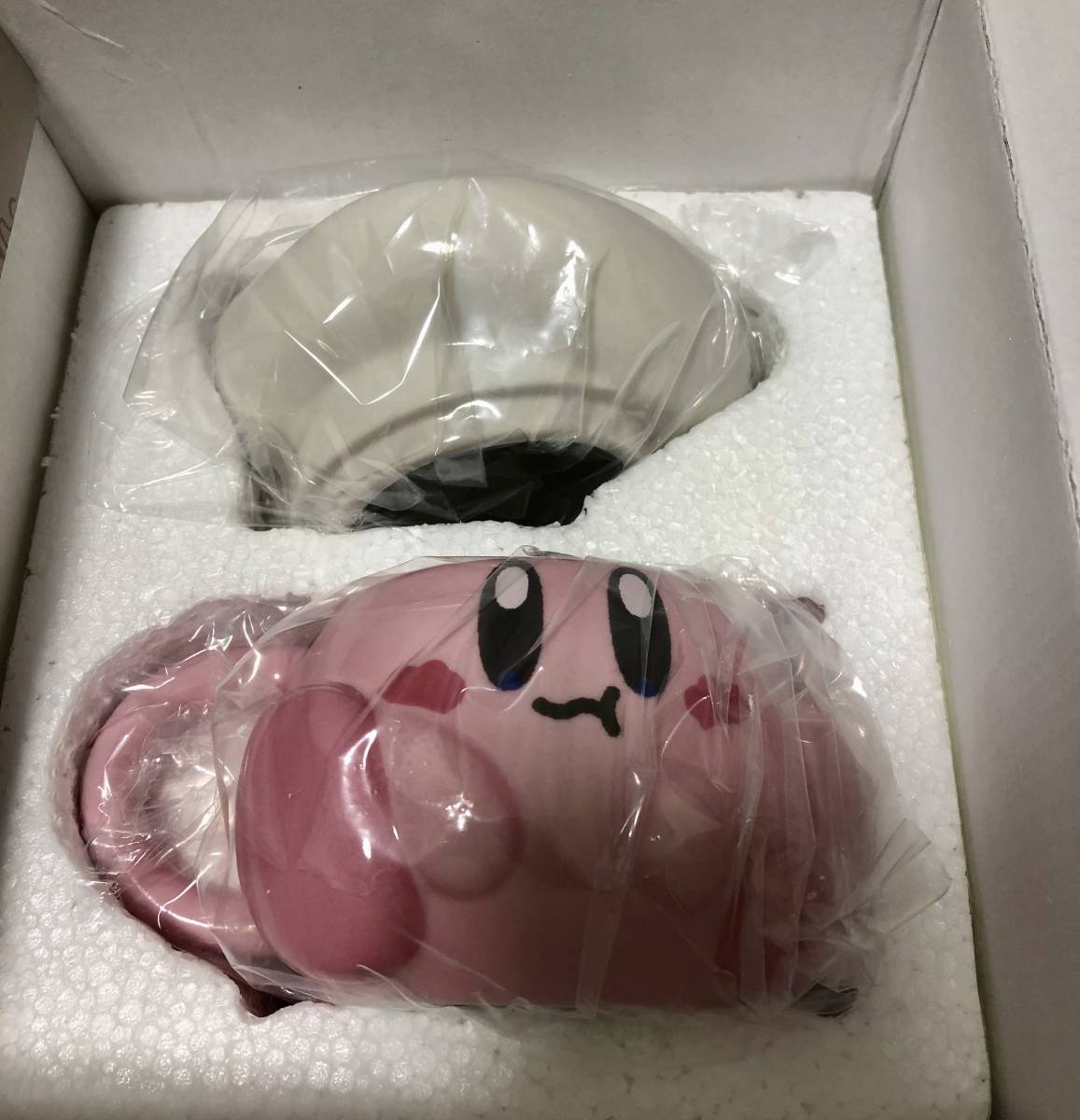 未使用品 カービィカフェ ふた付きマグカップ カービィ シェフ 未使用品 カービィカフェ ふた付きマグカップ カービィ シェフ