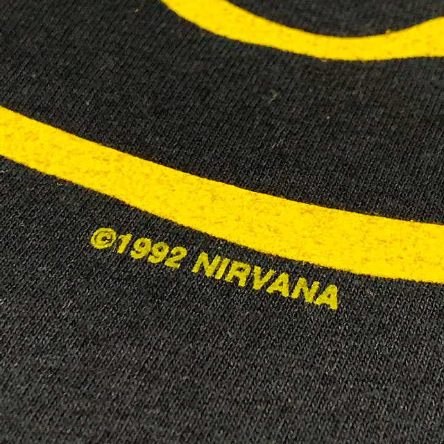 国内正規品■NIRVANA(ニルバーナ) 1992 NIRVANA 刻印入り スマイル 半袖Tシャツ 黒ブラックS ヴィンテージ古着_画像4