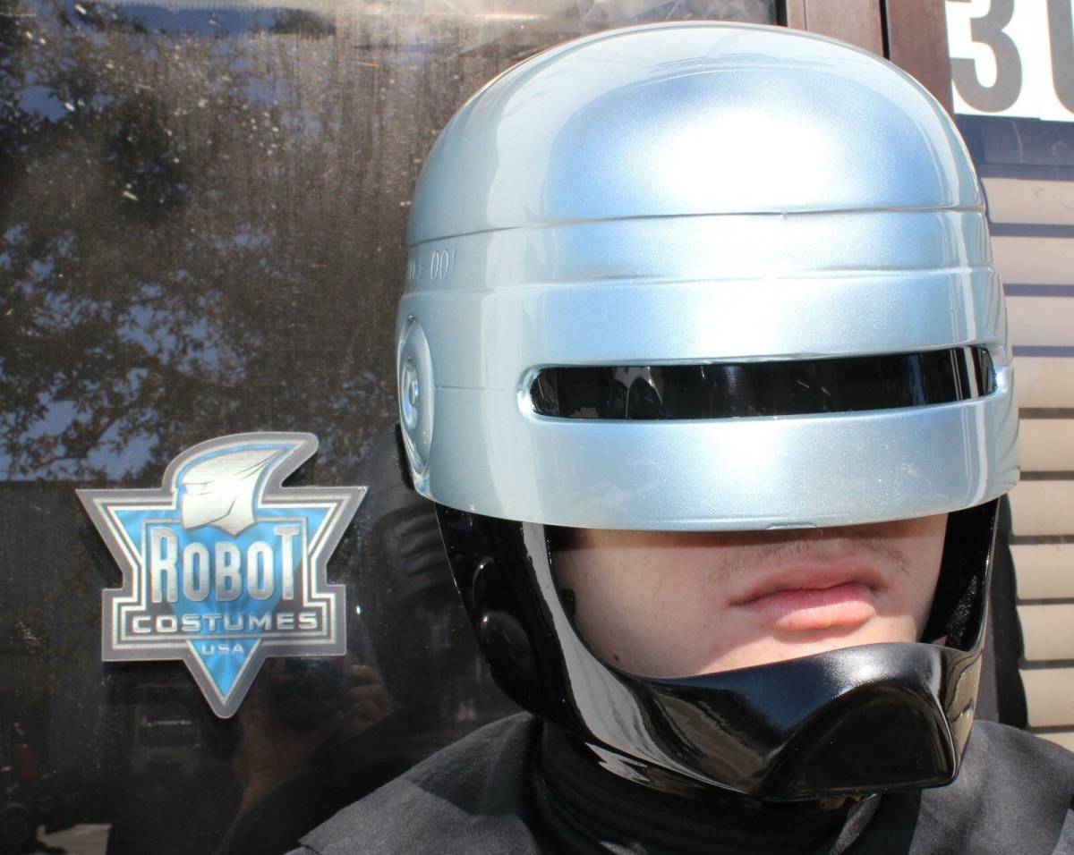 r 海外　限定品　送料込み ロボコップ　マスク　ヘルメット　小道具　レプリカ