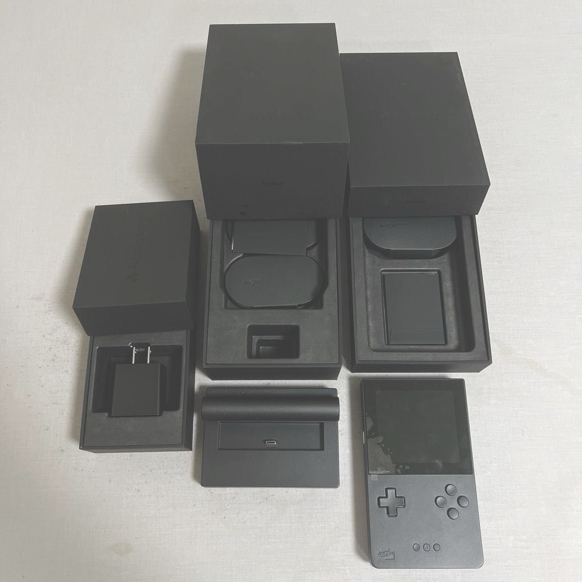 【未開封】アナログポケット ドック アダプター Analogue pocket Analogue Pocket 本体+ドック+給電アダプタ一式|Yahoo!フリマ