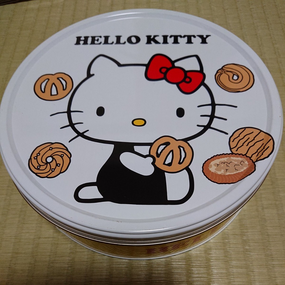 キティ クッキー空き缶
