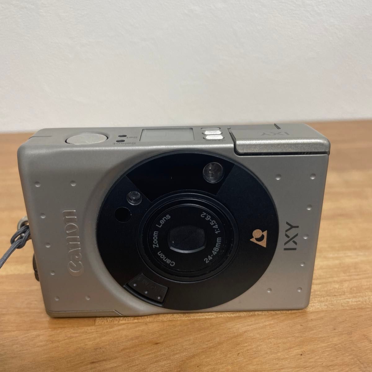 canon IXY2000IS デジタルカメラ ジャンク品 Canon IXY コンパクトデジタルカメラ シルバー ジャンク品 動作