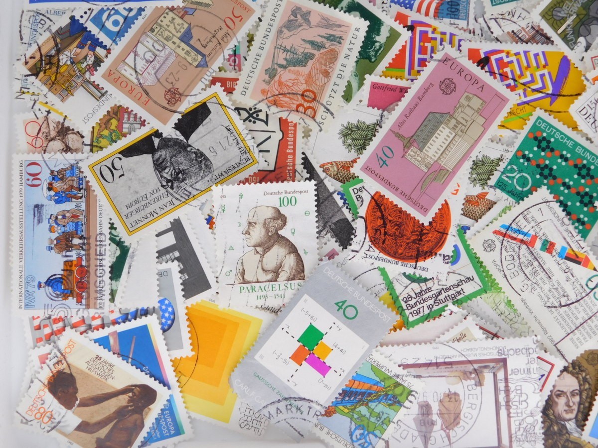 海外切手　ドイツ １００枚　中・大型切手が中心 記念切手　使用済切手 外国切手 コラージュ 紙もの おすそ分けに_画像9