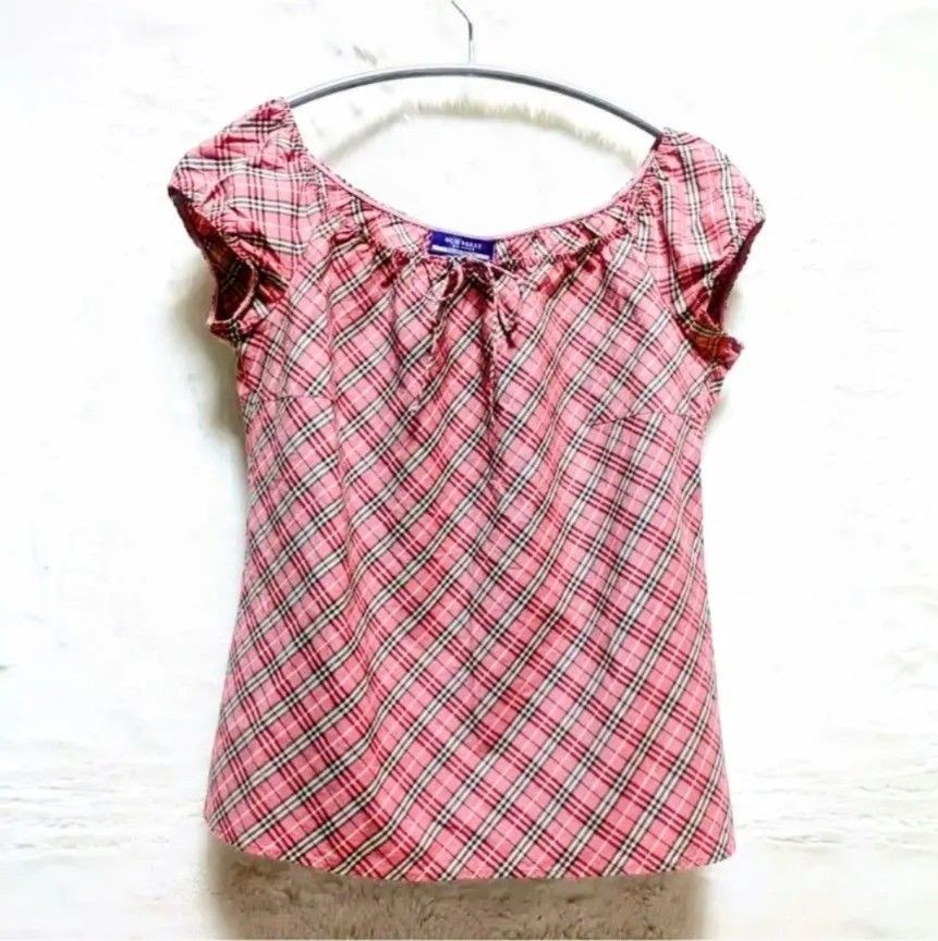BURBERRY BLUE LABEL ノバチェック柄カットソー 美品 BURBERRY BLUE LABEL レッド系ノバチェック ブラウス