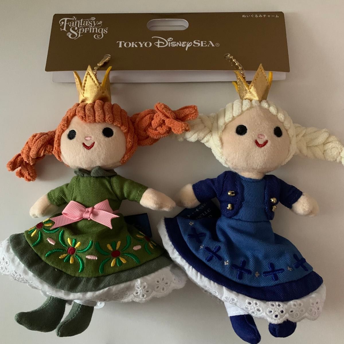 ディズニー ファンタジースプリングス アナ雪 ぬいぐるみ タグなし 新品】ファンタジースプリングス アナ雪 ぬいぐるみチャーム