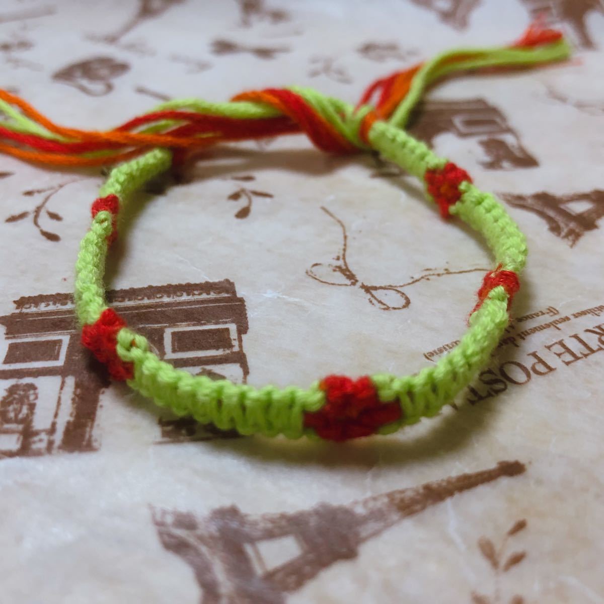Paypayフリマ ミサンガ ハンドメイド 花 赤 オレンジ 黄緑 管理no 156 Paypayフリマ ミサンガ ハンドメイド 花 赤 オレンジ 黄緑 管理no 156