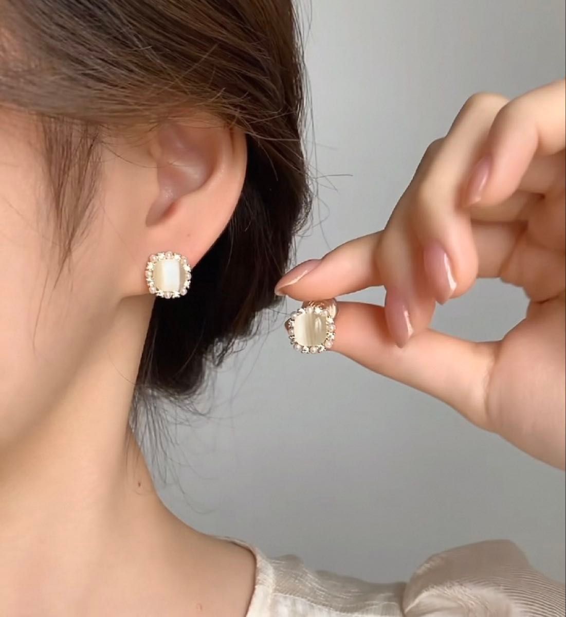 N256キャッツアイ 痛くない パールイヤリング 結婚式 ブライダル 二次会 通勤 おしゃれ 上品 韓国トレンド 穴なし ゴールド