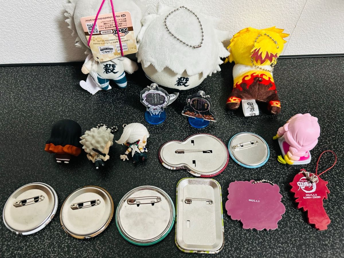 鬼滅の刃 グッズ アクキー アクスタ 缶バッジ ぬいぐるみ 鬼滅の刃 コレクション キーホルダー 缶バッチ アクリルスタンド