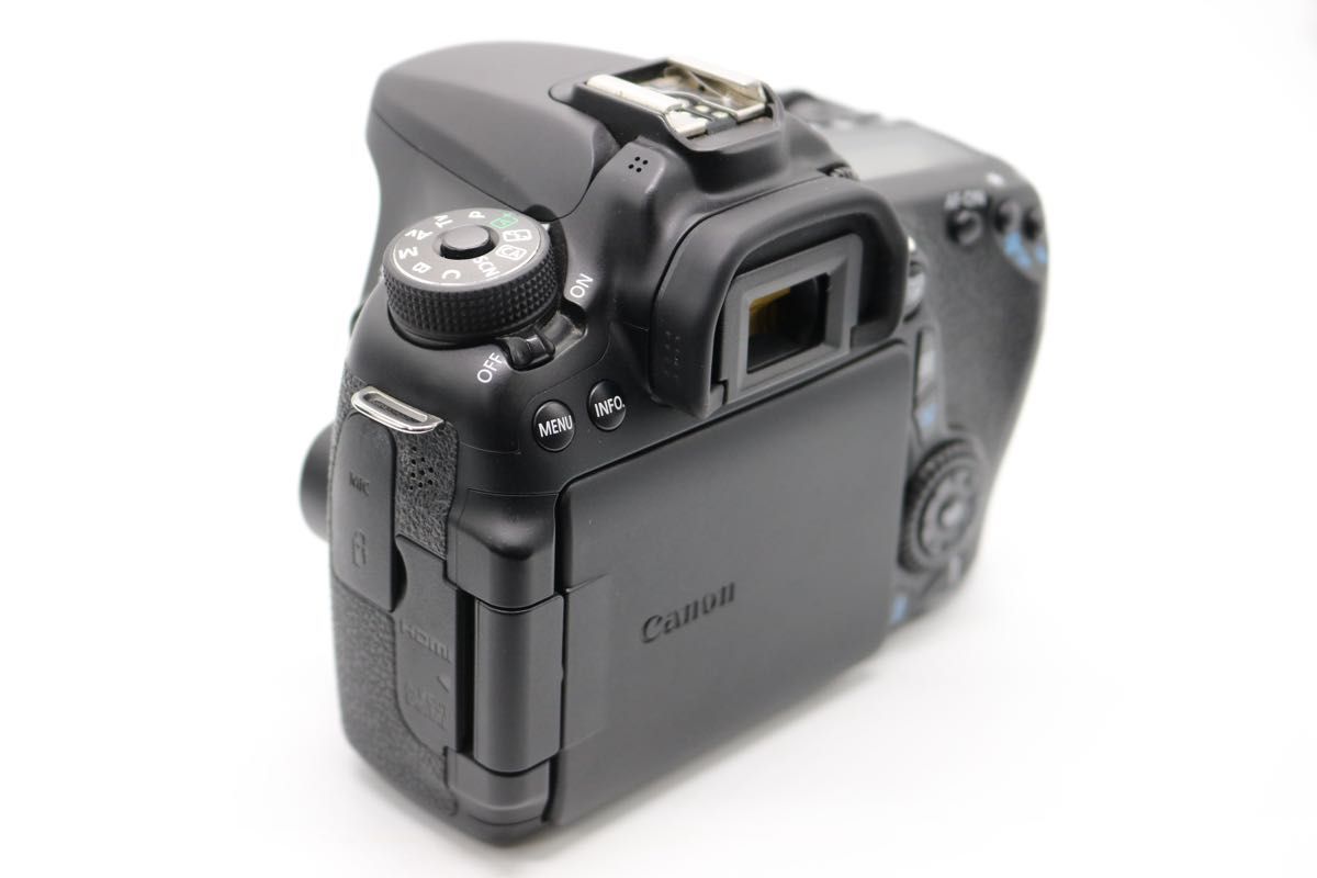 【専用】Canon EOS 70D レンズ2本つき Canon EOS 70D 2本のレンズとセット 一眼レフ Canon EOS 70D