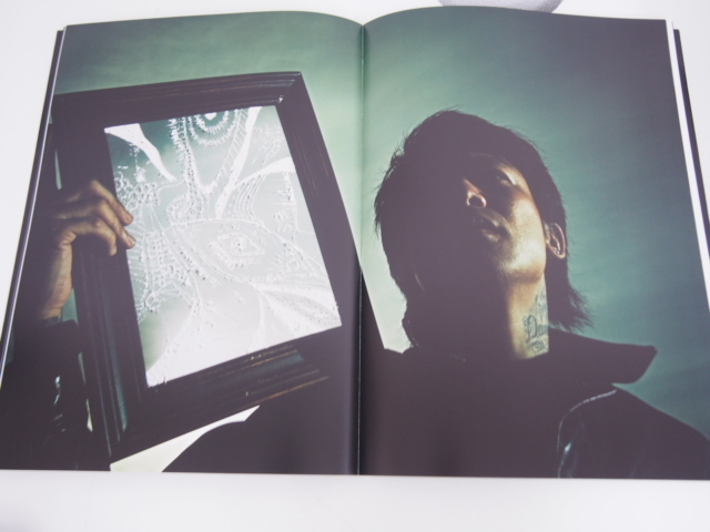 0.07 【写真集 「失格」 京 DIR EN GREY / ディルアングレイ KYO 2013年 B4サイズ】 02008