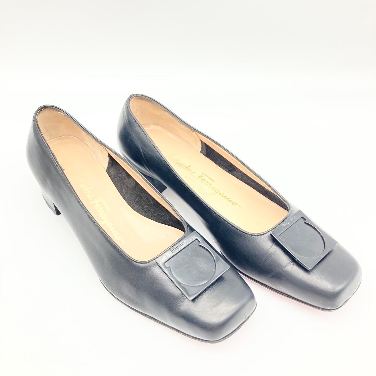 Salvatore Ferragamo スウェードパンプス SONIA 箱付 フェラガモ Salvatore Ferragamo 黒 ブラック 5 1/2 D パンプス