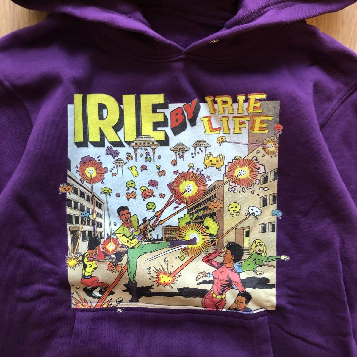 新品未使用 IRIE by IRIELIFE インベーダー キッズ　パーカー パープル サイズ130_画像2