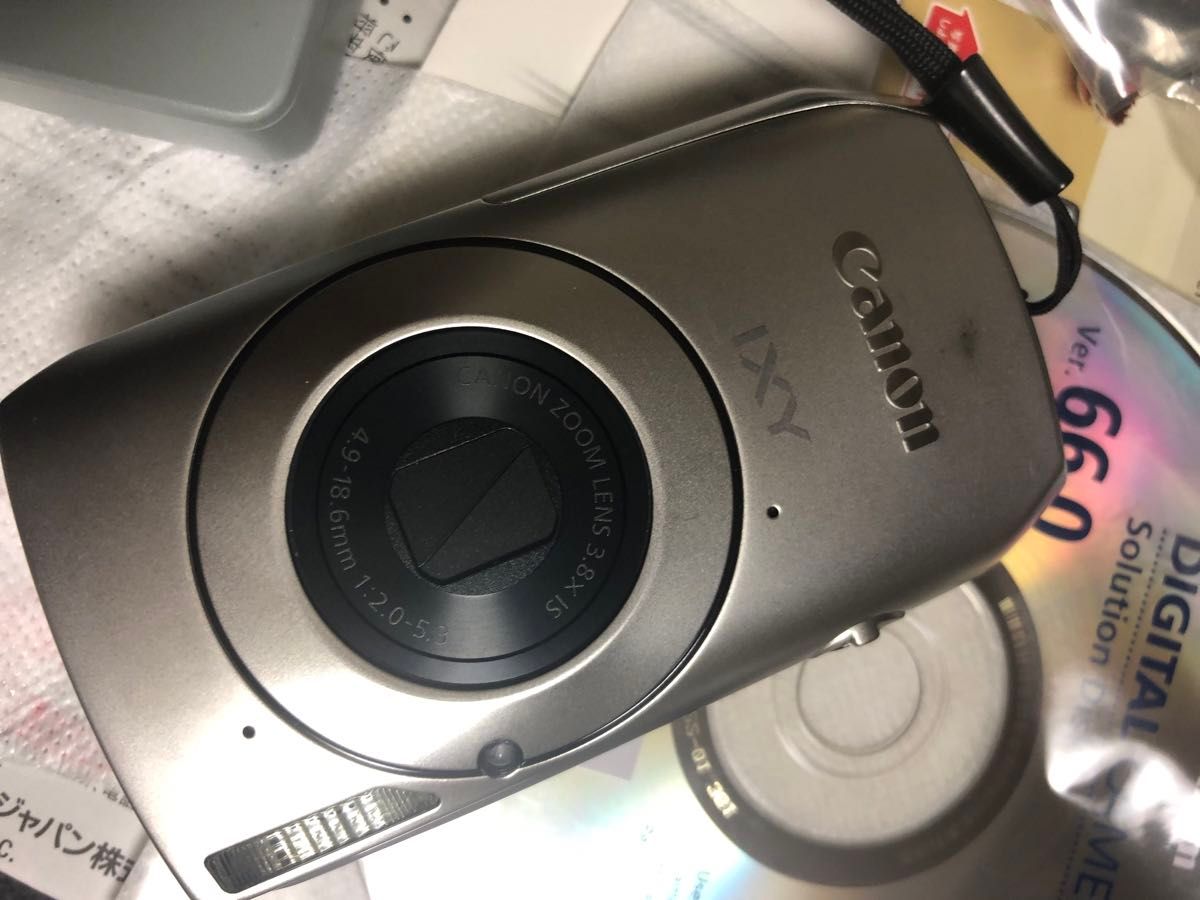 Canon IXY 30S デジカメ コンデジ 充電器付 シルバー 美品キャノン Canon IXY 30S シルバー 動作確認済 バッテリー