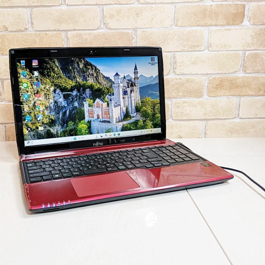 超美品✨Windows11✨爆速SSDノートパソコン赤✨カメラ・オフィス✨設定済 S88 新品SSD爆速/i3 初心者安心 即使用OK Win11ノートパソコン