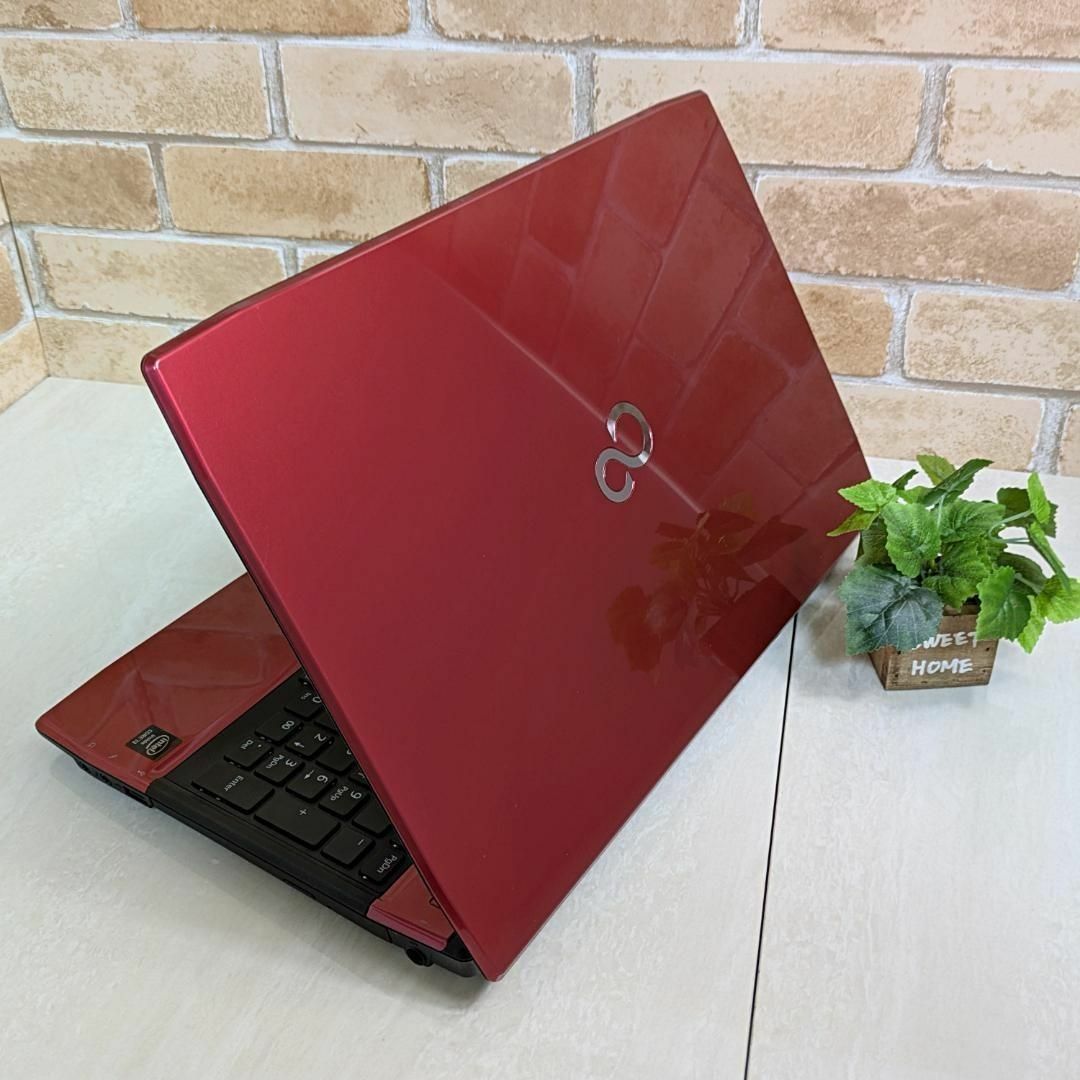 超美品✨Windows11✨爆速SSDノートパソコン赤✨カメラ・オフィス✨設定済 S88 新品SSD爆速/i3 初心者安心 即使用OK Win11ノートパソコン