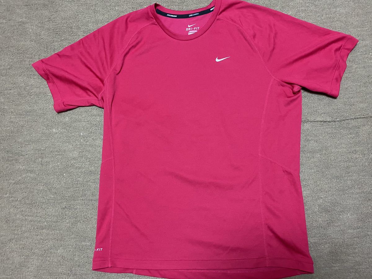 送料格安スピード発送！良品★NIKEナイキのDRI-FITランニングＴシャツ★XLサイズ陸上競技登山トレランマラソンフェスキャンプトレッキング_画像1