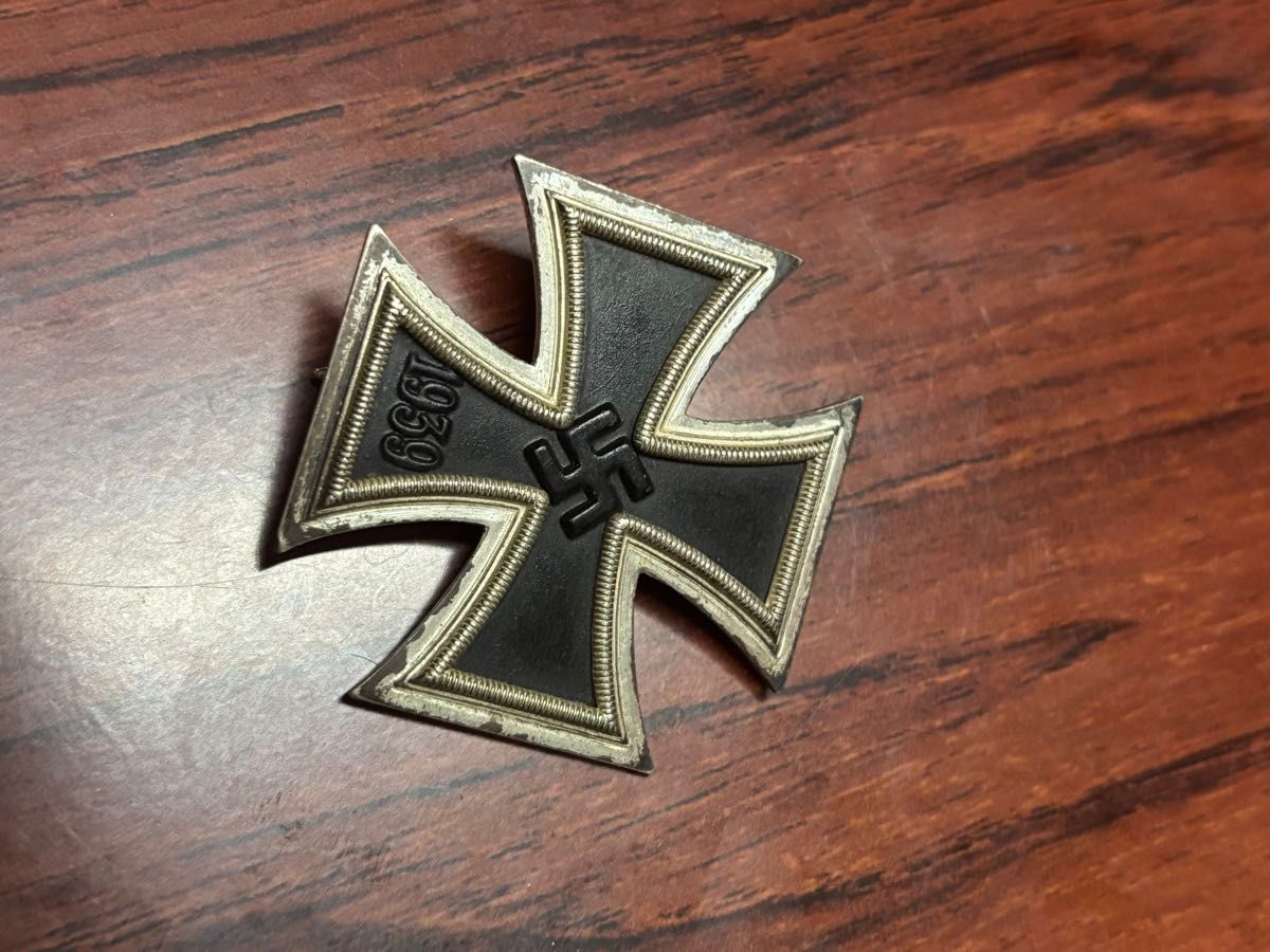ドイツ軍 実物 第1級鉄十字章 メイバウアー社製 ドイツ軍 一級鉄十字章 L11刻印 実物|Yahoo!フリマ(旧PayPay