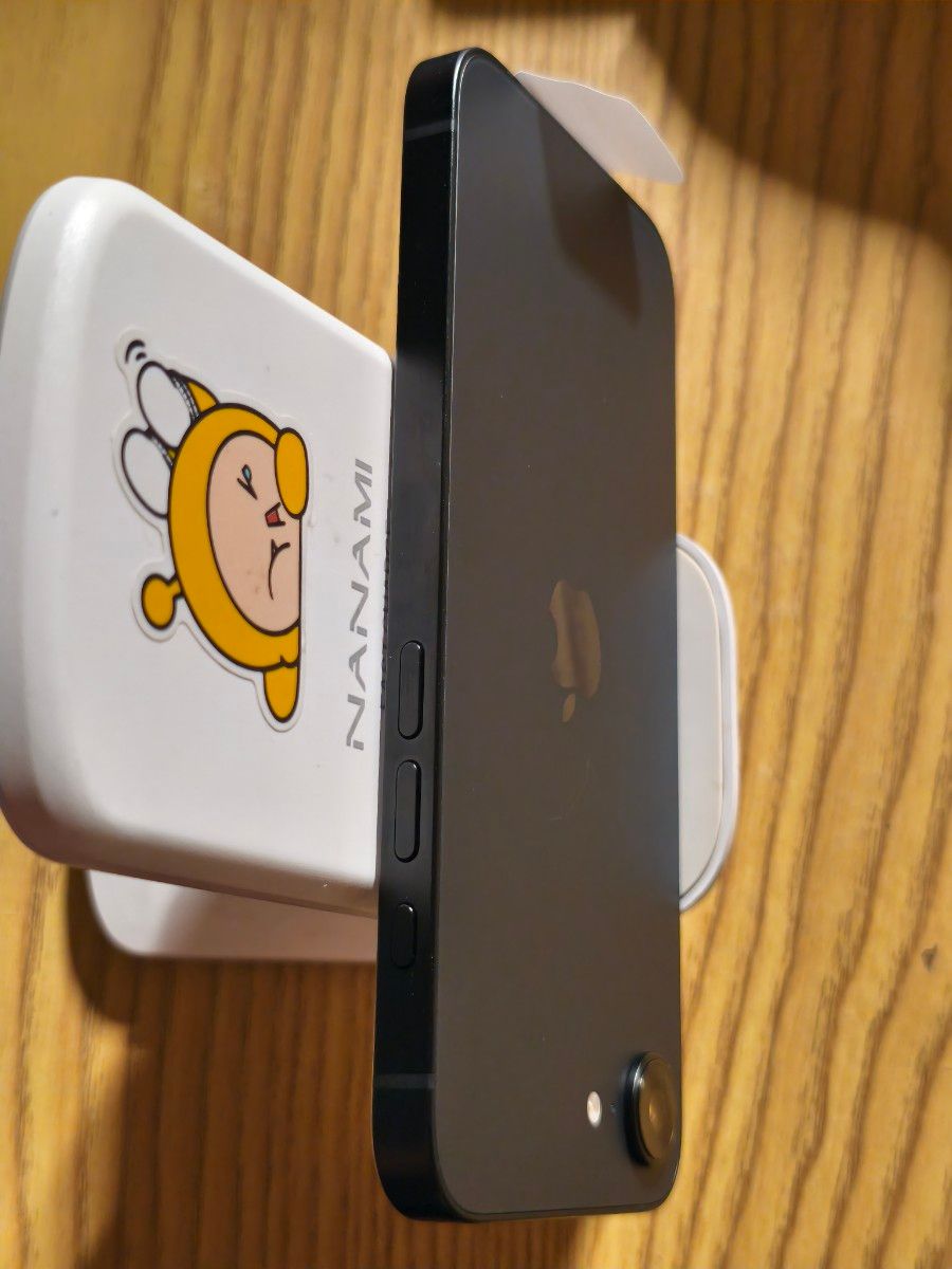 iPhone16e 新品同様品!おまけ付き! Apple iPhone 16e 新品同様 128GB ブラック|Yahoo!フリマ(旧