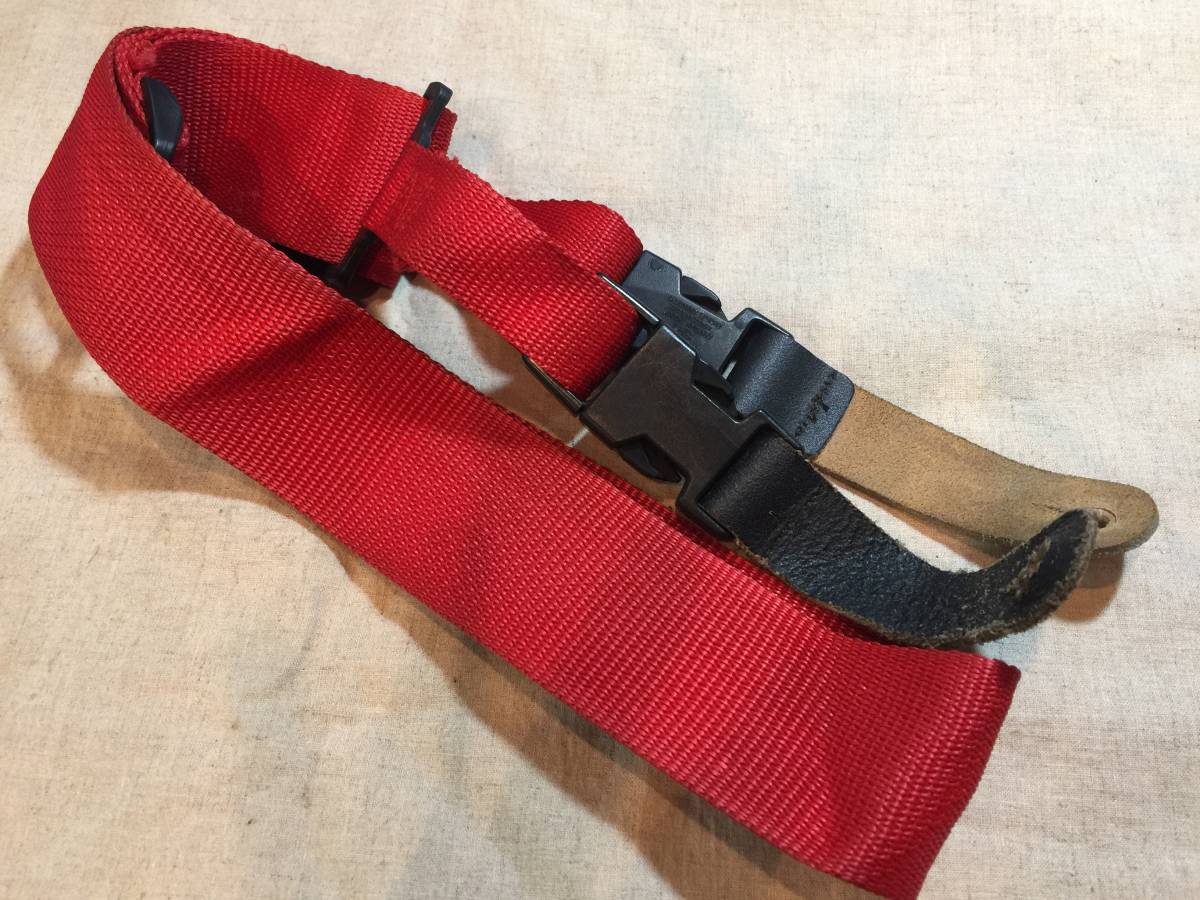  one touch type strap red 