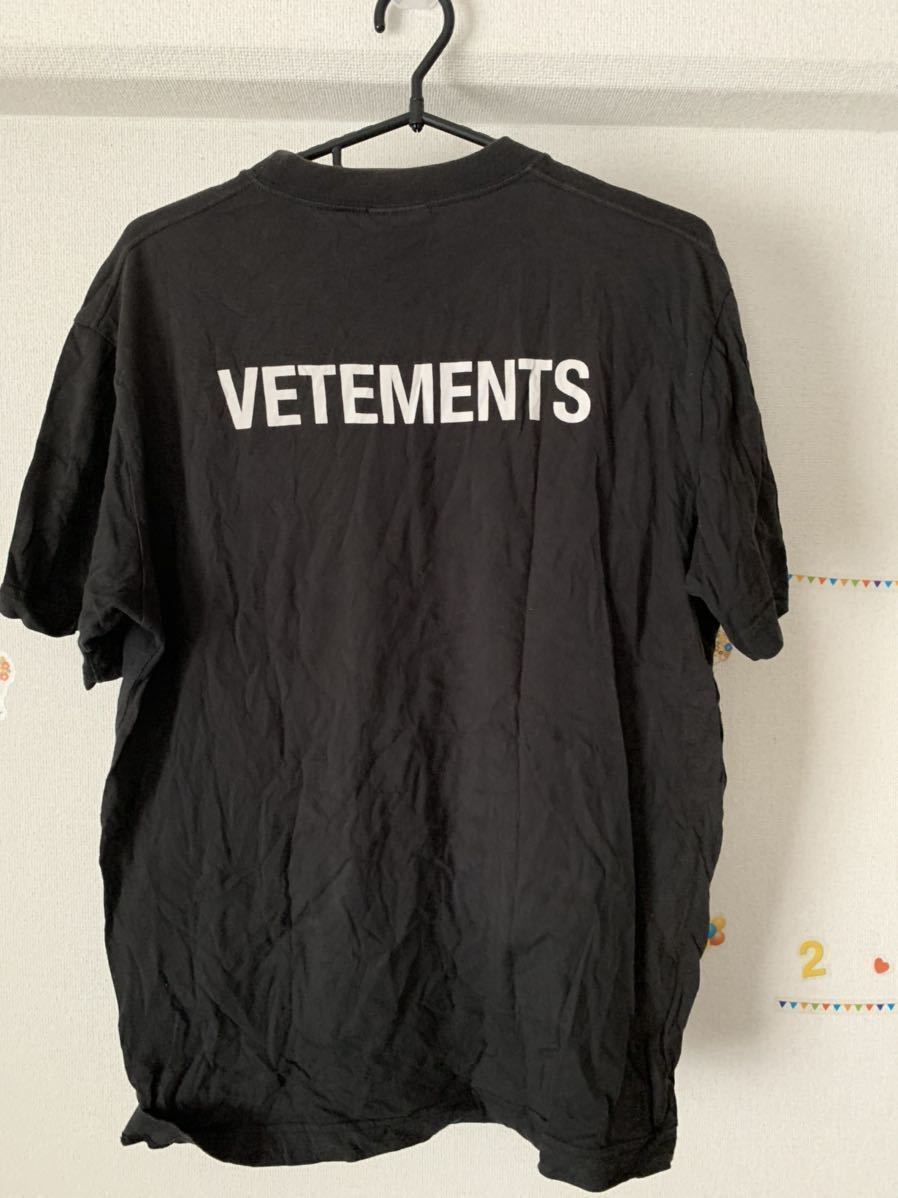 vetements ヴェトモン　Tシャツ　黒　バックロゴ_画像1