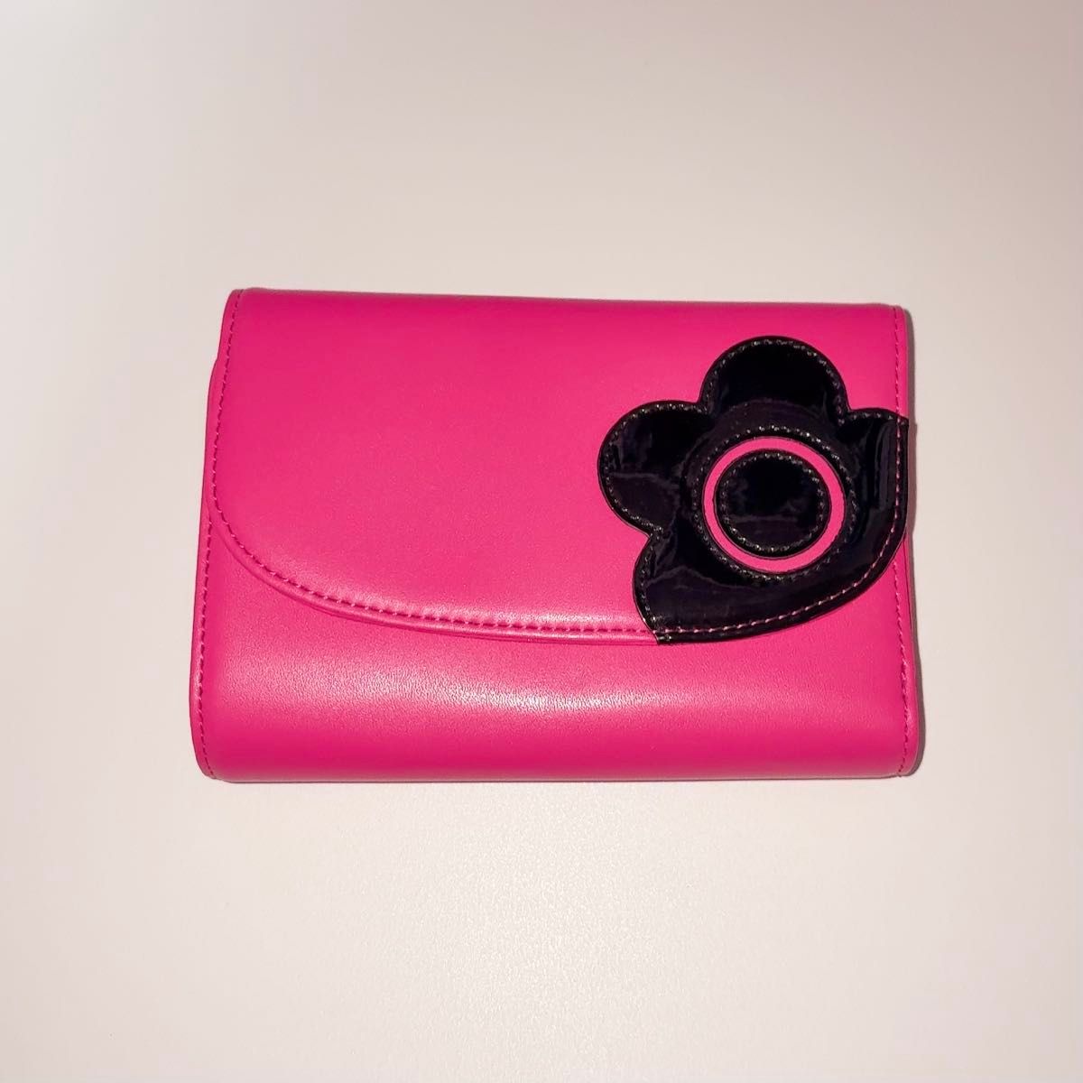 MARY QUANT 三つ折り財布 ピンク MARY QUANT 財布 3つ折り財布 ピンク|Yahoo!フリマ(旧PayPay