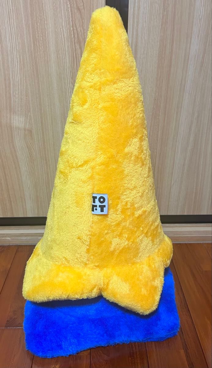 ぷりんさん専用 【TOFT】 カラーコーン ぬいぐるみ 新品保管中】toft カラーコーン型 ぬいぐるみ 3種セット 青黄
