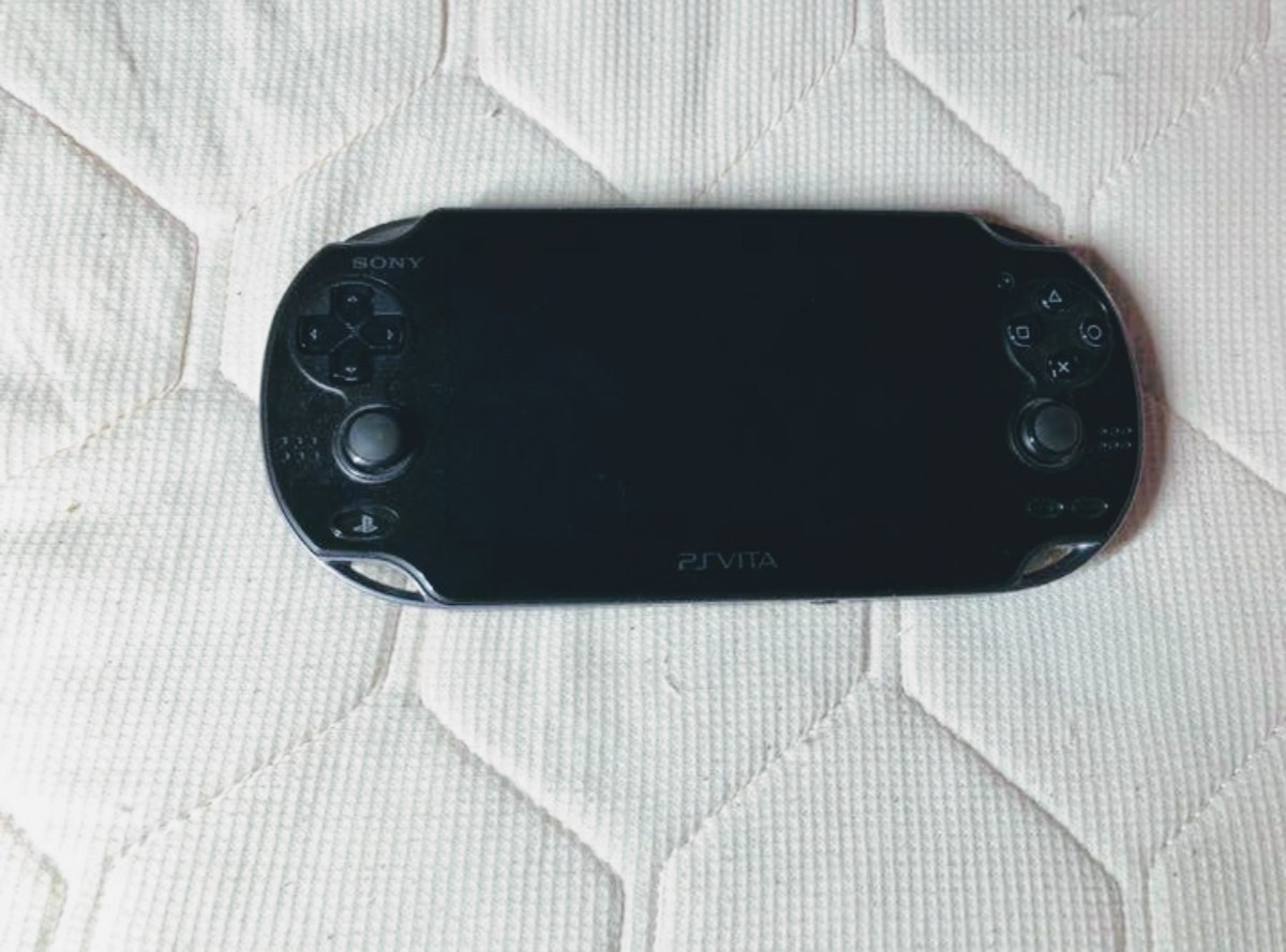 PlayStation Vita Wi-Fiモデル 