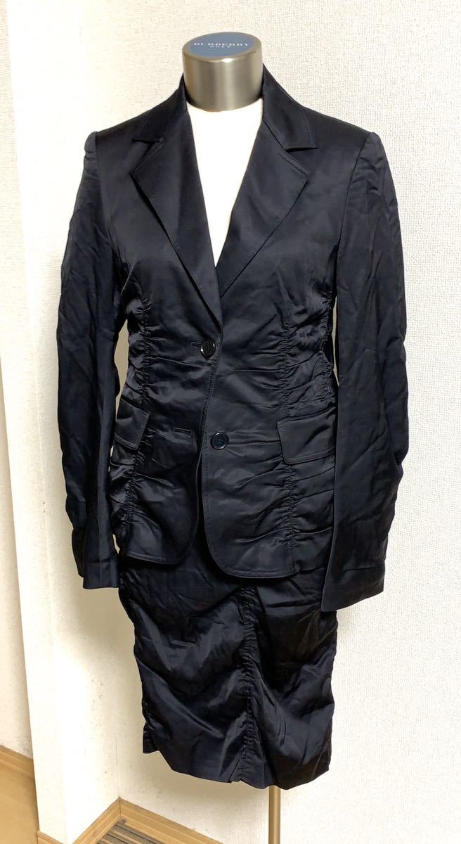 美品 セオリー theory シャーリング スカートスーツ 上着サイズ2 スカートサイズ0 黒　日本製　madge-r